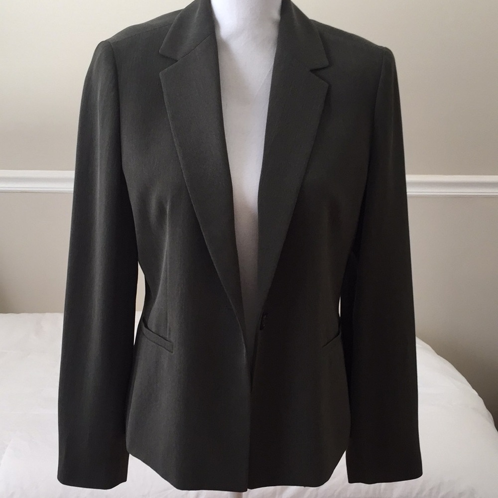 🌷Alfani Khaki colored 2 piece suit